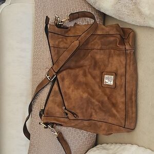 Jose Hess Tan Faux Leather Crossbody Bag With Zippered Pockets & Adjustable Stra